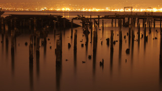 Water poles city sunset twilight - free city wallpaper