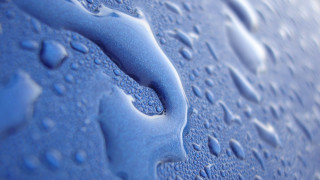 Blue water drops macro background - free textures wallpaper