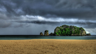 Bascove beach rock formation stormy - dark cloud free wallpaper for desktop