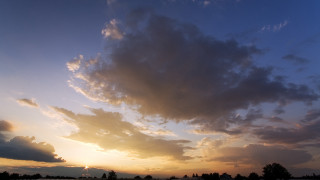 Large cloud sunset dusk mountain - free sky wallpaper