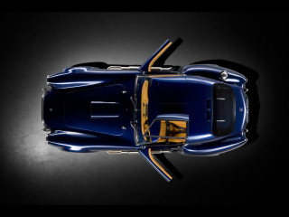 Blue sports car yellow stripe 2 - the hood and the hood free wallpaper