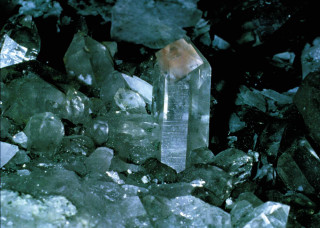 Rocks couple size clear together - free nature wallpaper for desktop