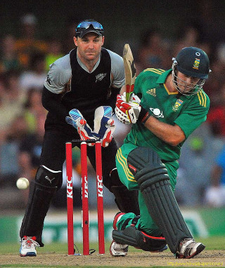 Baseball game multiple boys man - free sports wallpaper for mobile