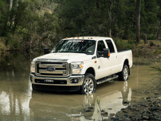White truck muddy river woods - a white truck free wallpaper