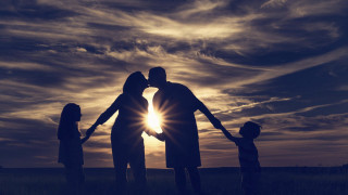 Family holding hands field sunset - bracha l. ettinger free wallpaper
