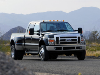 Truck driving road mountains sky - the background and a sky background free wallpaper
