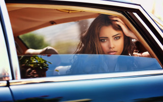 Woman car window plant photorealistic - fashion photography free wallpaper