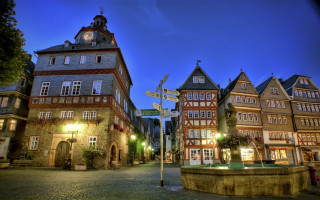Heidelberg clock tower fountain night - a fountain in front free wallpaper