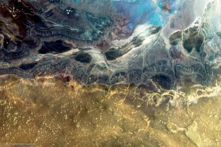 Water glow electricity starry sky - substance free wallpaper