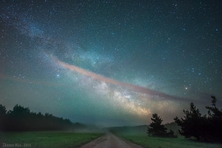 Road starry sky beam night - a sky full free wallpaper