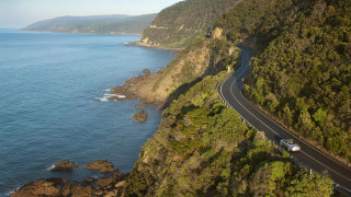 Car driving road ocean cliff - australian tonalism free wallpaper for desktop