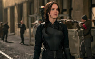 Woman bow archer street neoclassic - a street corner free wallpaper