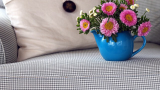 Blue pitcher flower couch folk - folk art free wallpaper