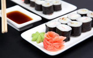 Sushi chopsticks sauce table black - free holidays wallpaper