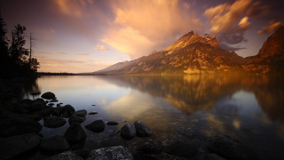 Mountain reflection sunset cloudy shore - the shore free wallpaper