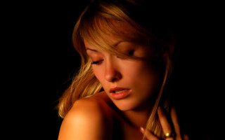 Woman closed eyes hand shoulder - the dark free wallpaper for desktop