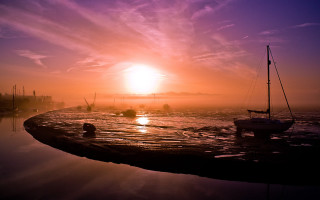 Boat water sunset foggy sky - rich moody colour free wallpaper