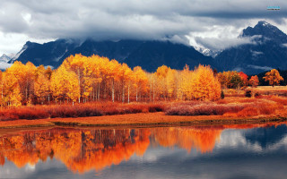 Lake trees autumn mountains clouds - yellow leaf free wallpaper