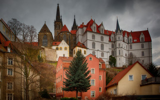 Large building red roof tree - heidelberg school free wallpaper
