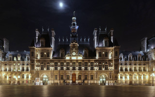 Paris school clock tower full - a full moon in the sky above free wallpaper for desktop