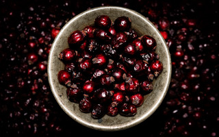 Cranberries bowl black table top - the bowl free wallpaper