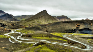 River valley mountains hills water - a valley free wallpaper