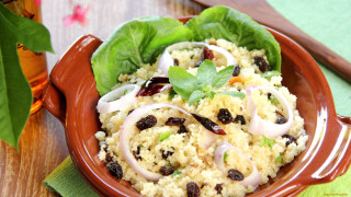 Bowl onions herbs table spoon - a bowl of food free wallpaper