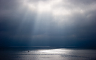 Boat ocean cloudy sky sunbeams - the cloud above free wallpaper for desktop
