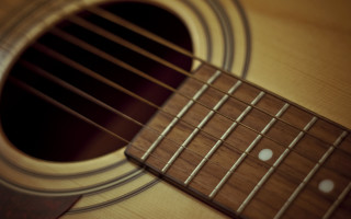Guitar frets tiltshift shallowdepth woodenfloor - ella guru free wallpaper