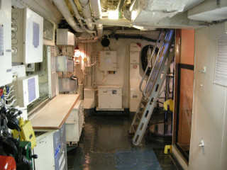 Room ladder refrigerator ceiling wall - a ladder free wallpaper for desktop