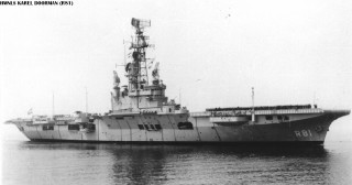 Large ship floating water flag 2 - ed benedict free wallpaper