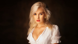 Blonde woman white dress earrings - blonde hair free wallpaper for desktop