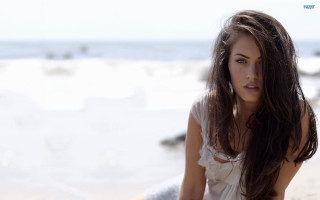 Woman beach surfboard longhair realistic - a beach next free wallpaper