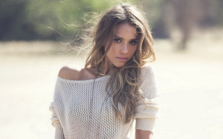 Woman sweater skateboard portrait fishnets - a white sweater free wallpaper for desktop