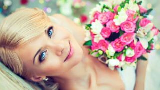 Woman flower bouquet portrait blonde - a bouquet of flowers free wallpaper for desktop