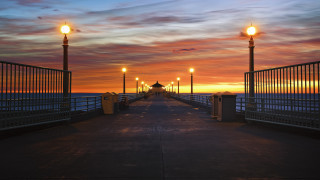 Pier light pole street lamps 2 - a colorful sky free wallpaper