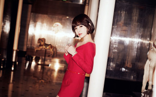 Woman red dress statue horse - chen jiru free wallpaper