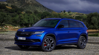 Blue skunk mountain gravel clouds - 8k photorealistic free wallpaper