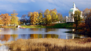 Lake church trees autumn arkhip - a few yellow leaf free wallpaper