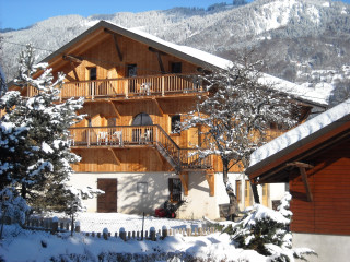 House balcony snow mountains urban - the background in the background free wallpaper