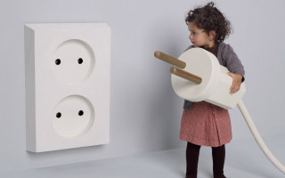 Girl holding white object brown - a white object free wallpaper