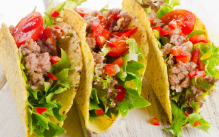 Three tacos meat lettuce tomatoes - meat free wallpaper