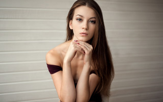 Elina karimova portrait arabesque bare 2 - free portrait wallpaper for desktop