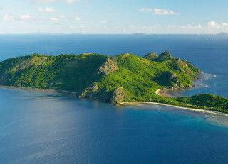 Small island ocean sandy beach - the other side of it free wallpaper