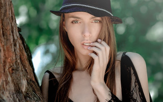 Woman hat smoking woods black 3 - a black hat free wallpaper