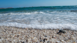 Small rock beach wave blue 2 - free beach wallpaper