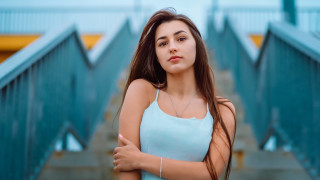 Elina karimova bridge portrait bokeh - a bridge free wallpaper
