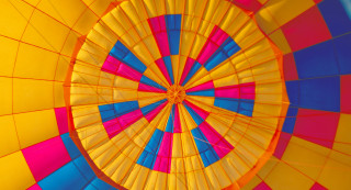 Colorful hotairballoon circulardesign bluebackground pastel - a colorful hot air balloon free wallpaper