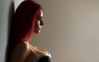 Aramenta dianthe vail red hair 4 - her neck and a necklace free wallpaper