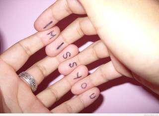 Love fingers spelled ring thumb - the word love free wallpaper for desktop